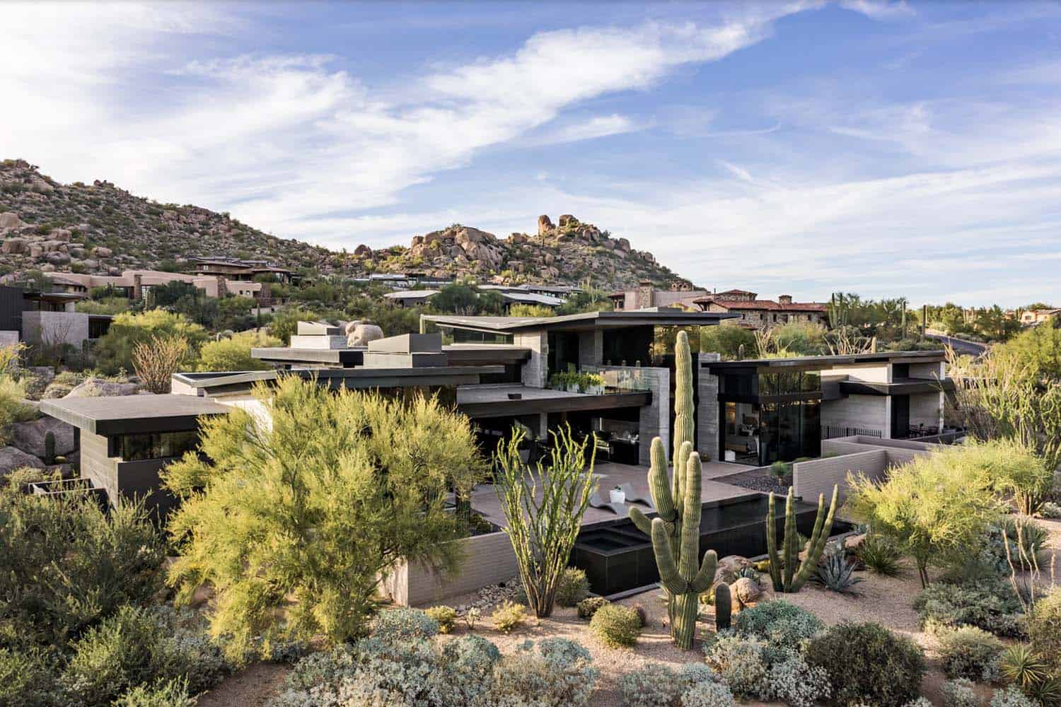 Contemporary Desert Home Arizona Tate Studio Architects 01 1 Kindesign Custom Home vs Production Home: Which Is Right for Arizona Homeowners?